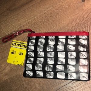 DANIELLE NICOLE & LYRIC CULTURE | “BLONDIE” CLUTCH